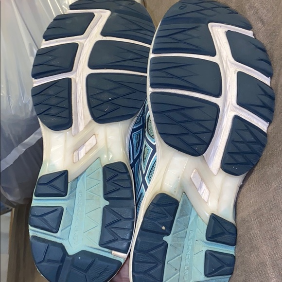 ASICS size 8 - Picture 3 of 3